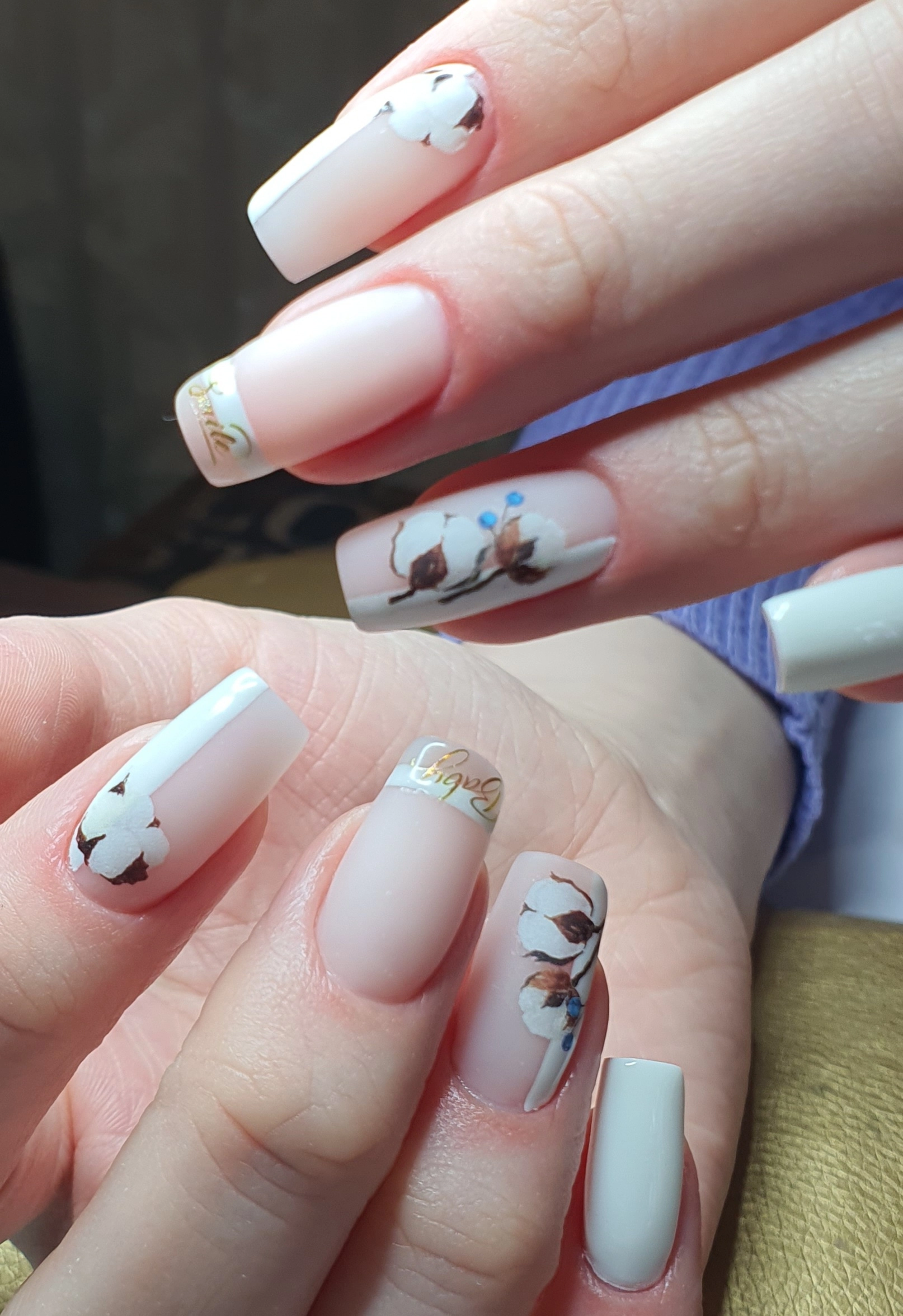 Нюдовый маникюр с идеальными бликами