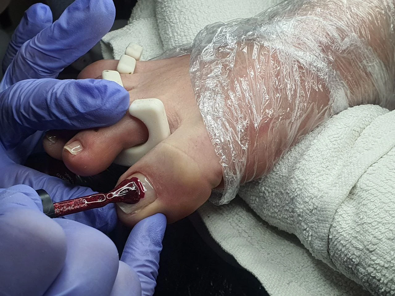 покрытие и цвет ногтей